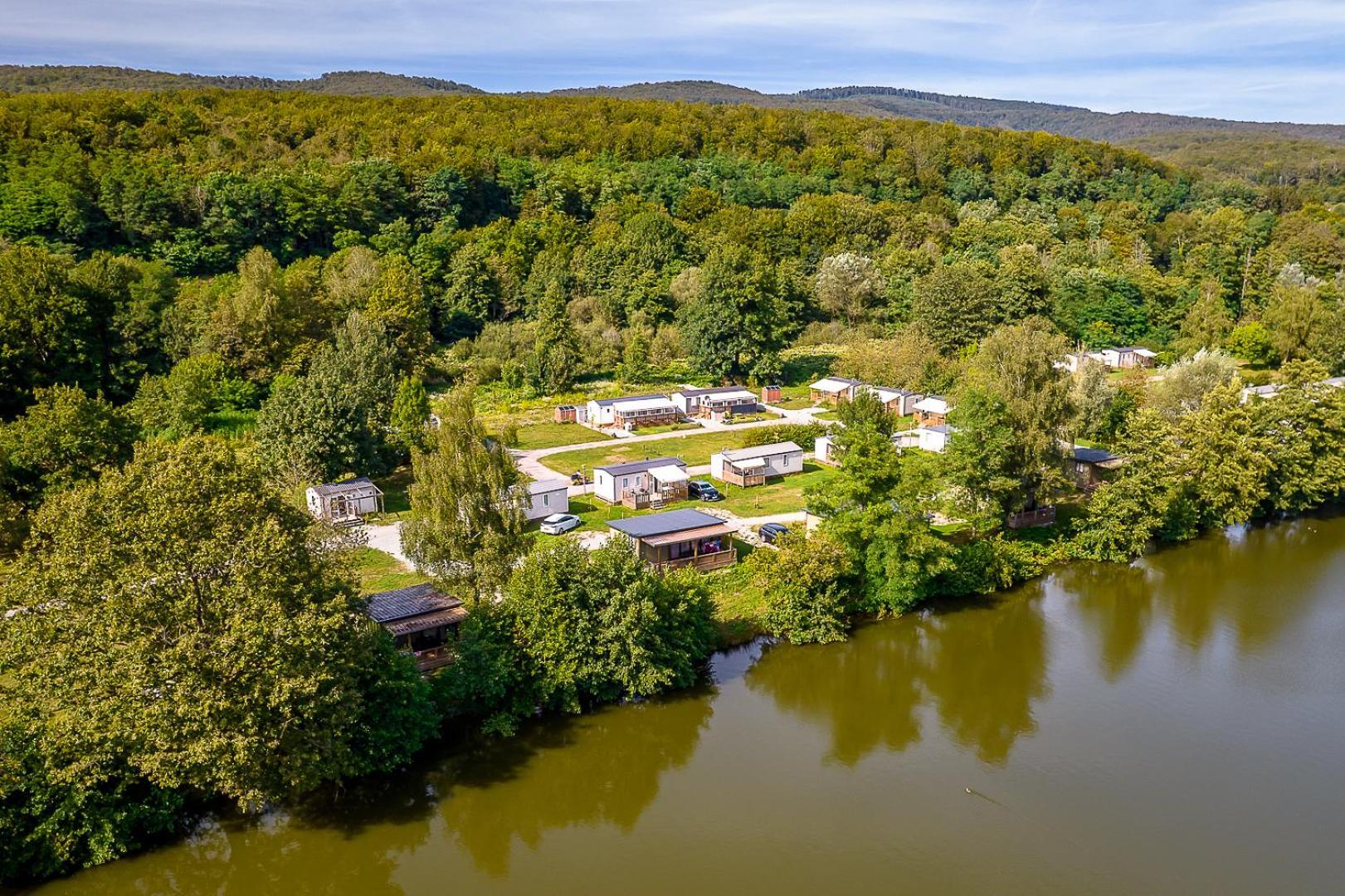 Camping Les Ballastieres - Vosges Du Sud 查姆帕尼 外观 照片