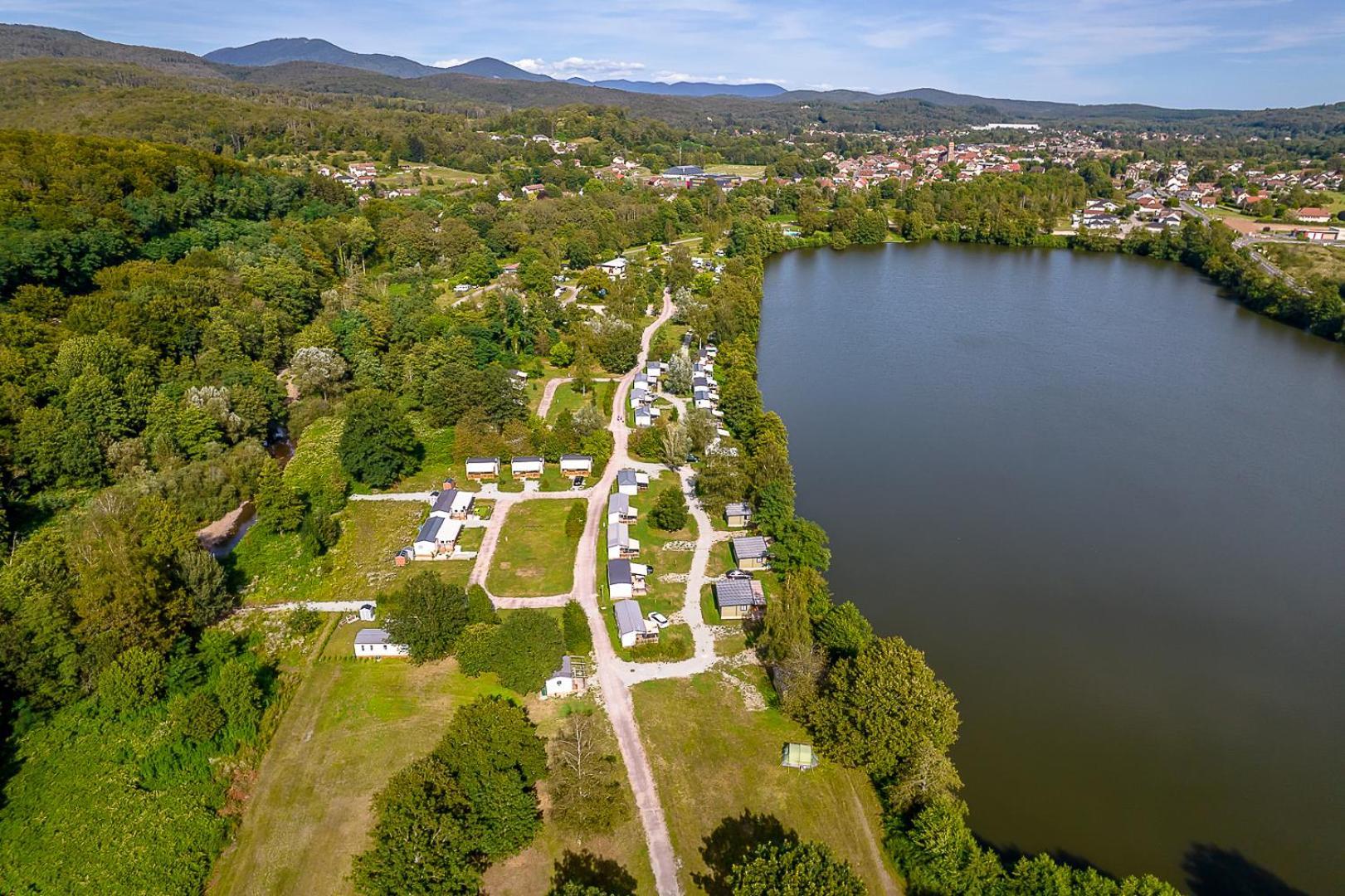 Camping Les Ballastieres - Vosges Du Sud 查姆帕尼 外观 照片
