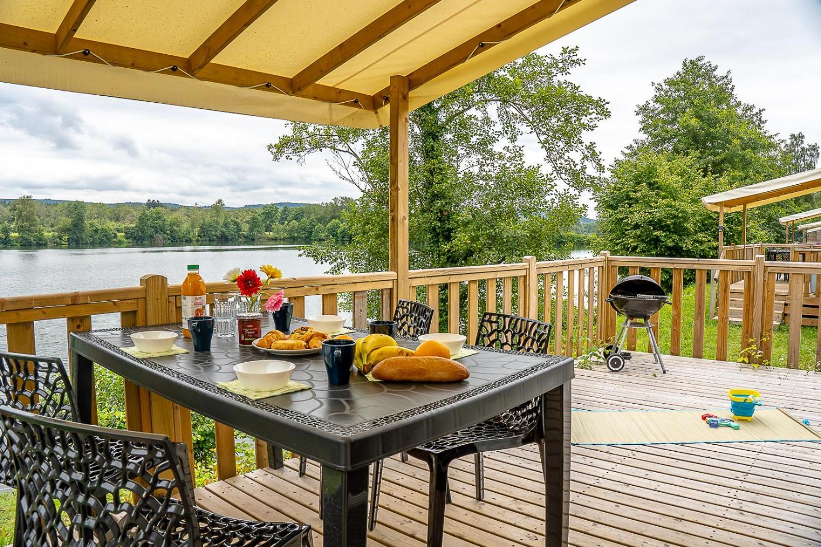 Camping Les Ballastieres - Vosges Du Sud 查姆帕尼 外观 照片