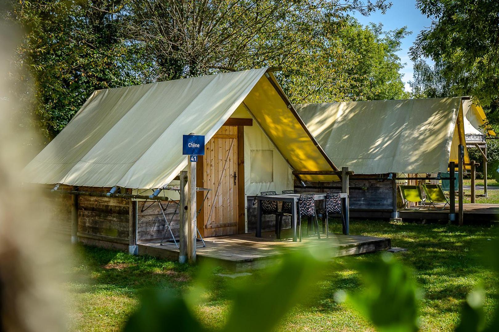 Camping Les Ballastieres - Vosges Du Sud 查姆帕尼 外观 照片