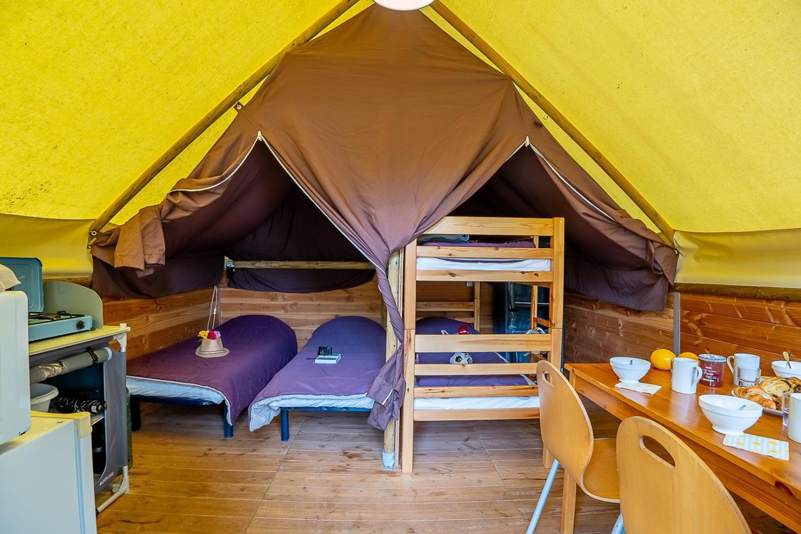 Camping Les Ballastieres - Vosges Du Sud 查姆帕尼 外观 照片